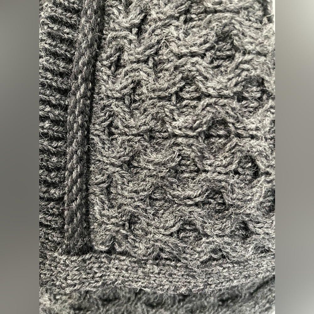 Inis Crafts Irish Wool Cardigan - Picture 5 of 11